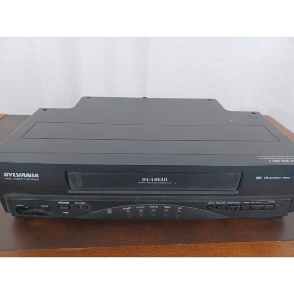 Sylvania 6240VE VCR/ VHS Player/ Video Cassette Recorder DA-4 Head No Remote - Picture 6 of 9